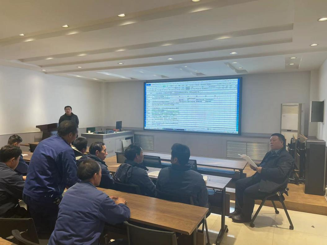 盛元煤業(yè)開(kāi)展“不放心人員”專項(xiàng)培訓(xùn)